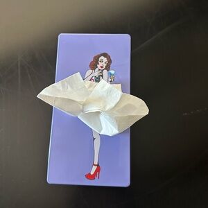 Purple Tissue Holder with Retro Design‎